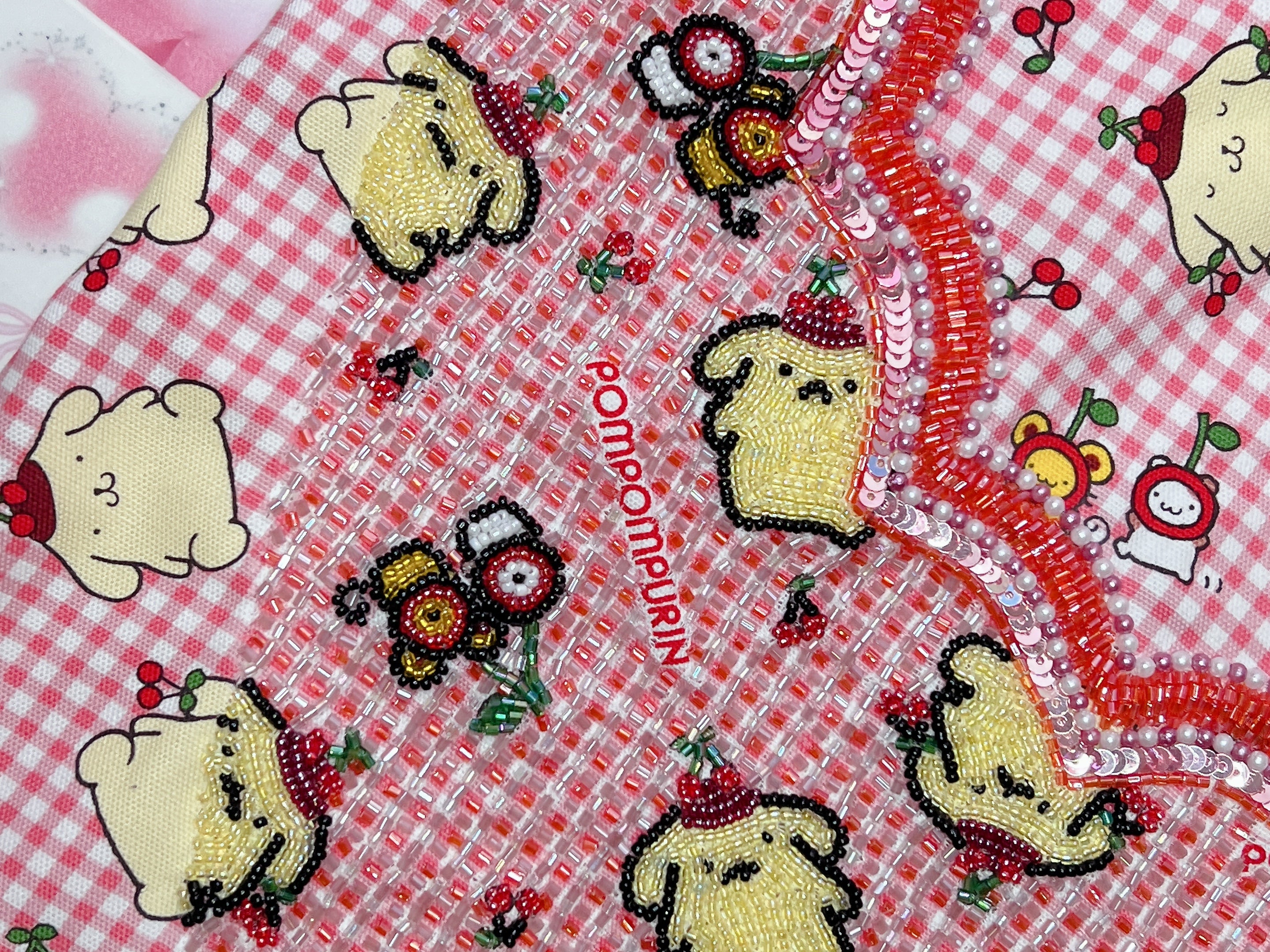 Pompompurin Emirati Mukhawaw